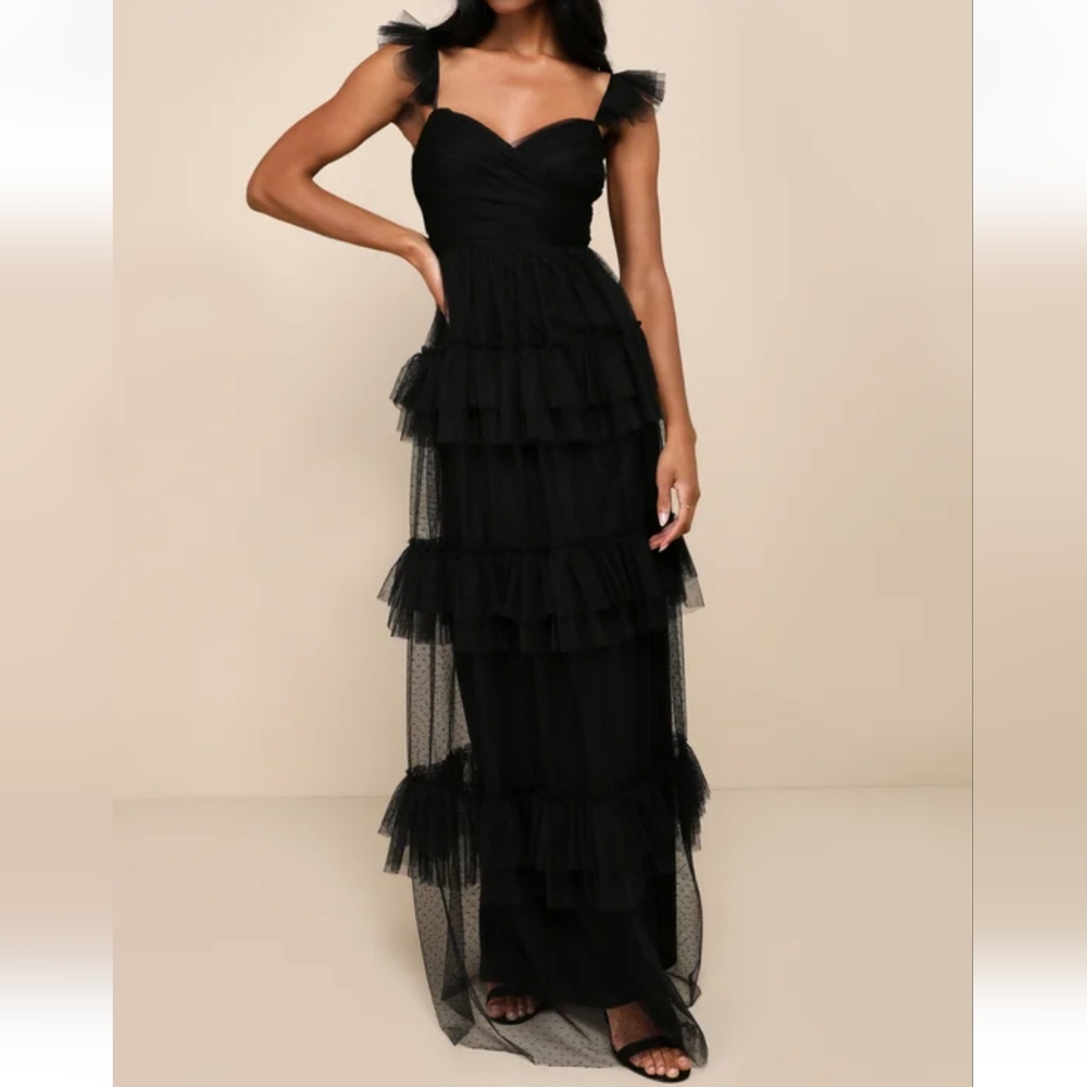 NWOT LULU'S BLACK TIERED MAXI DRESS SIZE MEDIUM 👗